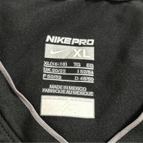Nike Pro V-Neck Fitted Shirt size XL 16-18 - Picture 3 of 5
